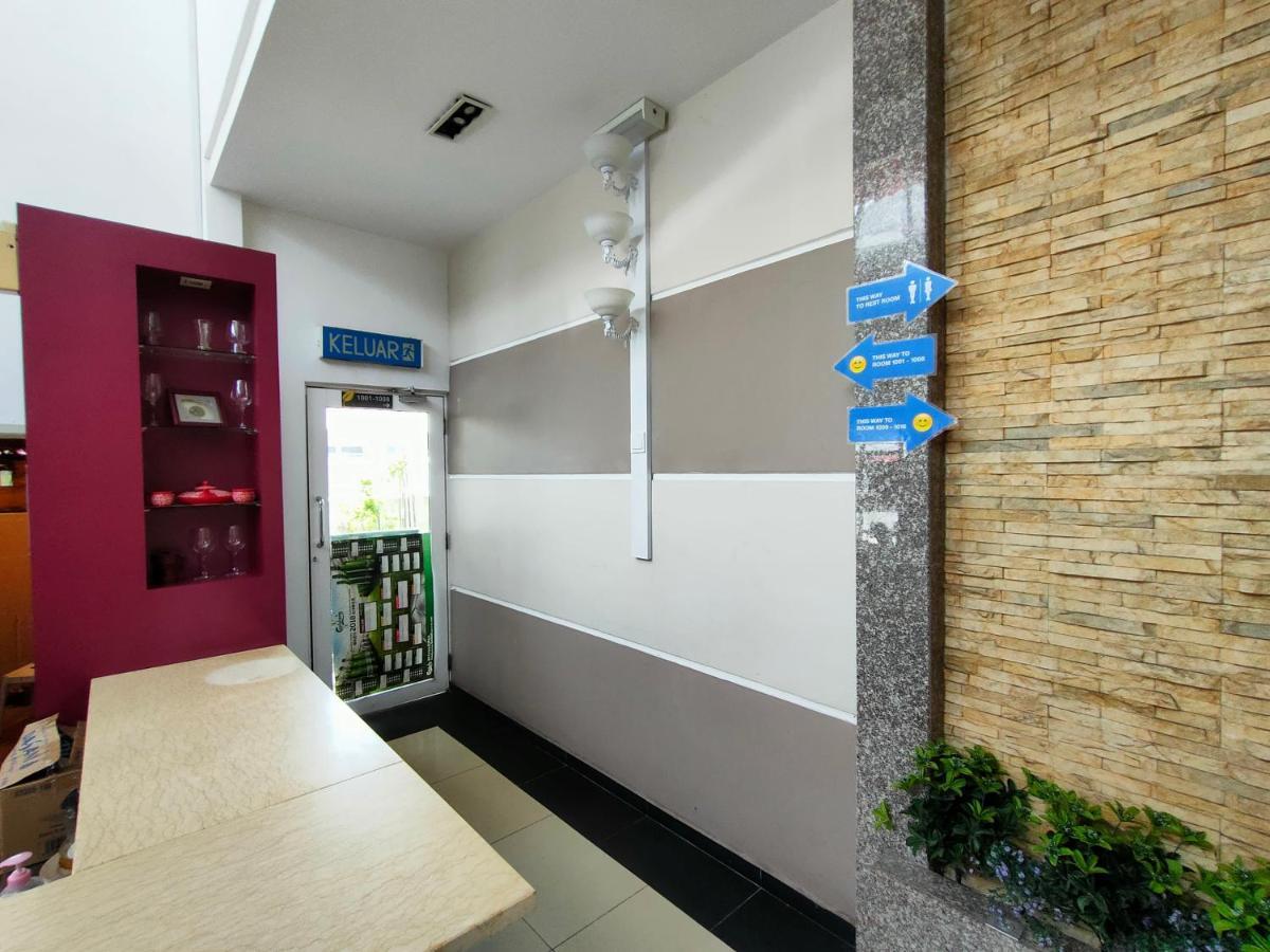 Cozzy Motel Malacca Екстериор снимка