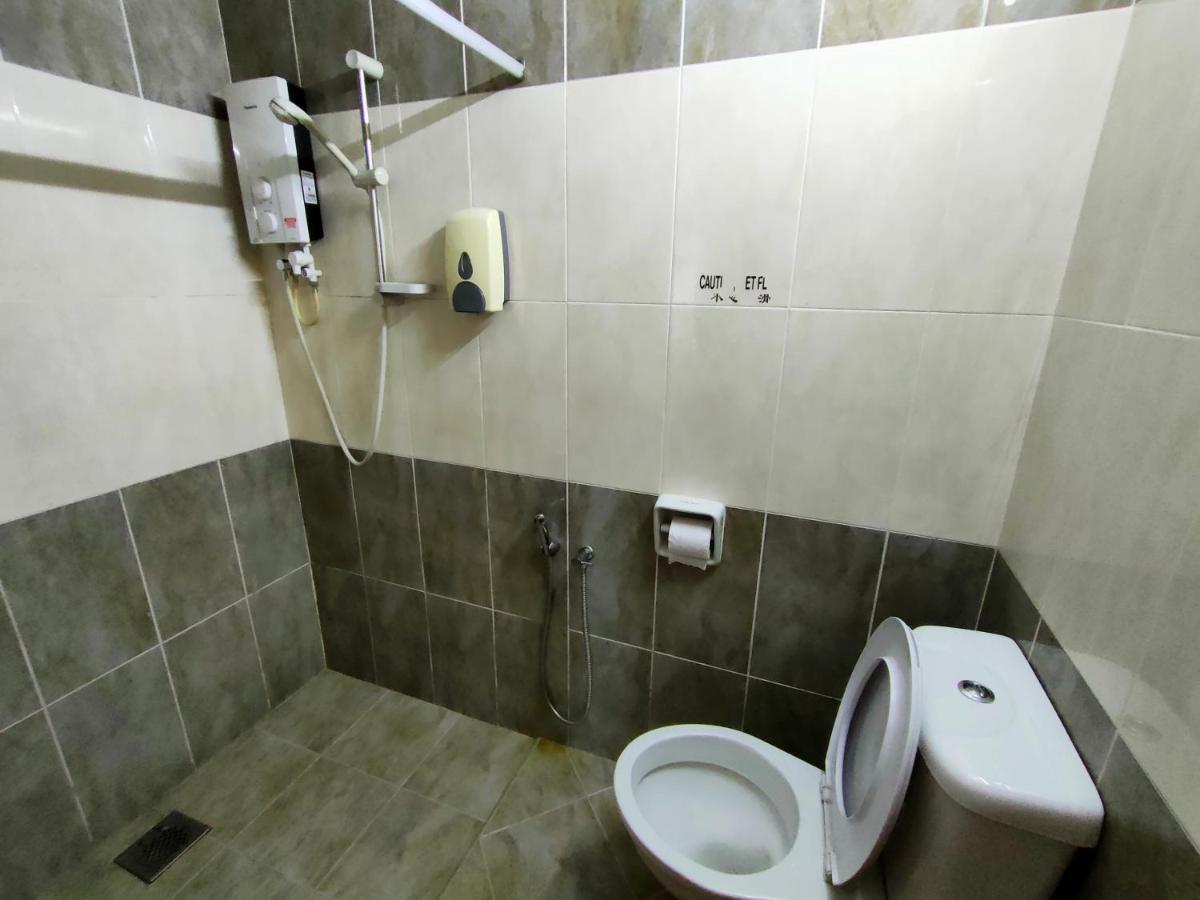 Cozzy Motel Malacca Екстериор снимка