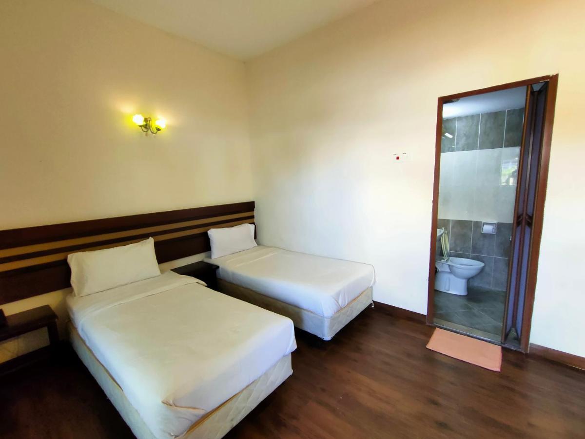 Cozzy Motel Malacca Екстериор снимка