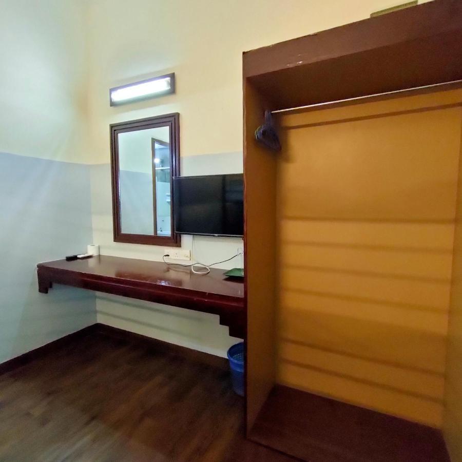 Cozzy Motel Malacca Екстериор снимка