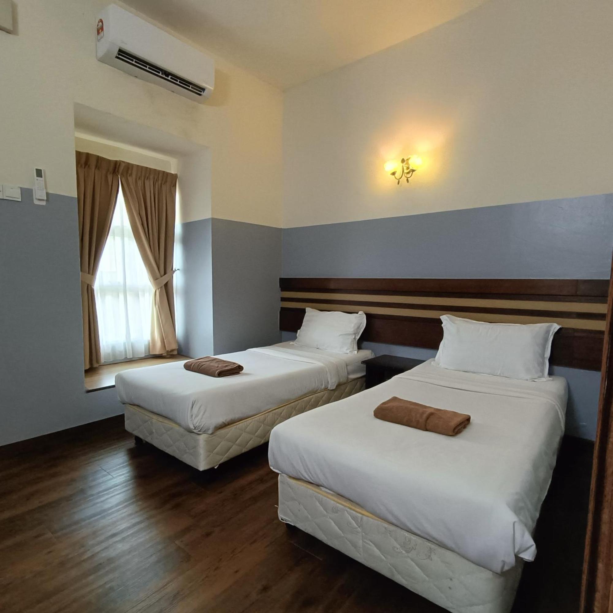Cozzy Motel Malacca Екстериор снимка